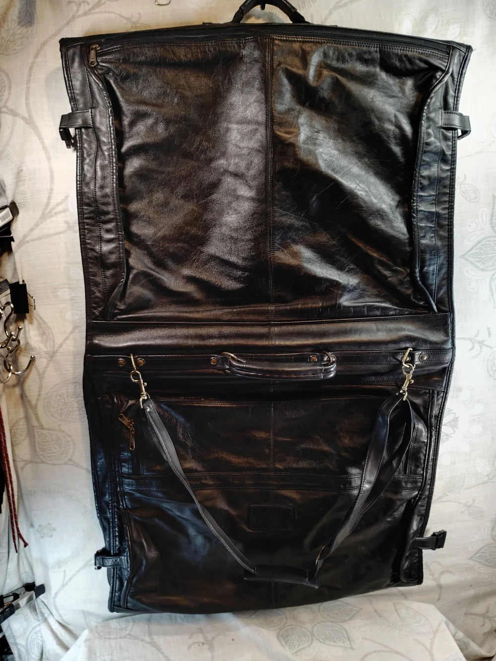 Carlo Amboldi Black Genuine Leather Garment Bag